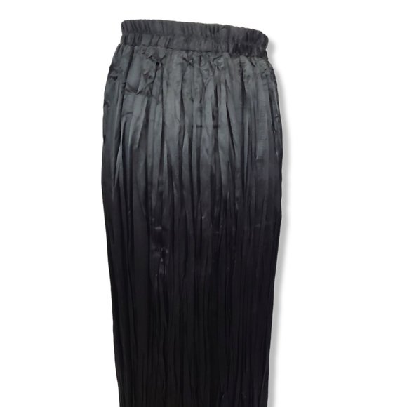 Vintage 60s/70s Black Satin Pleated Maxi Skirt Size Small/Medium - Picture 5 of 8